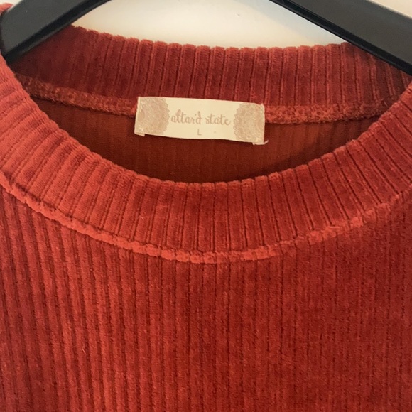 Altar’d State Sweater - Picture 3 of 10